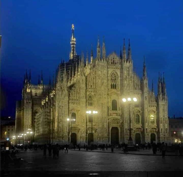 "House Of Lella" Appartamento 2 Camere Da Letto Milano Eksteriør bilde